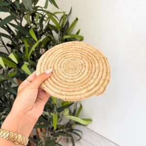sous-plat-en-raphia-naturel-simple-17cm